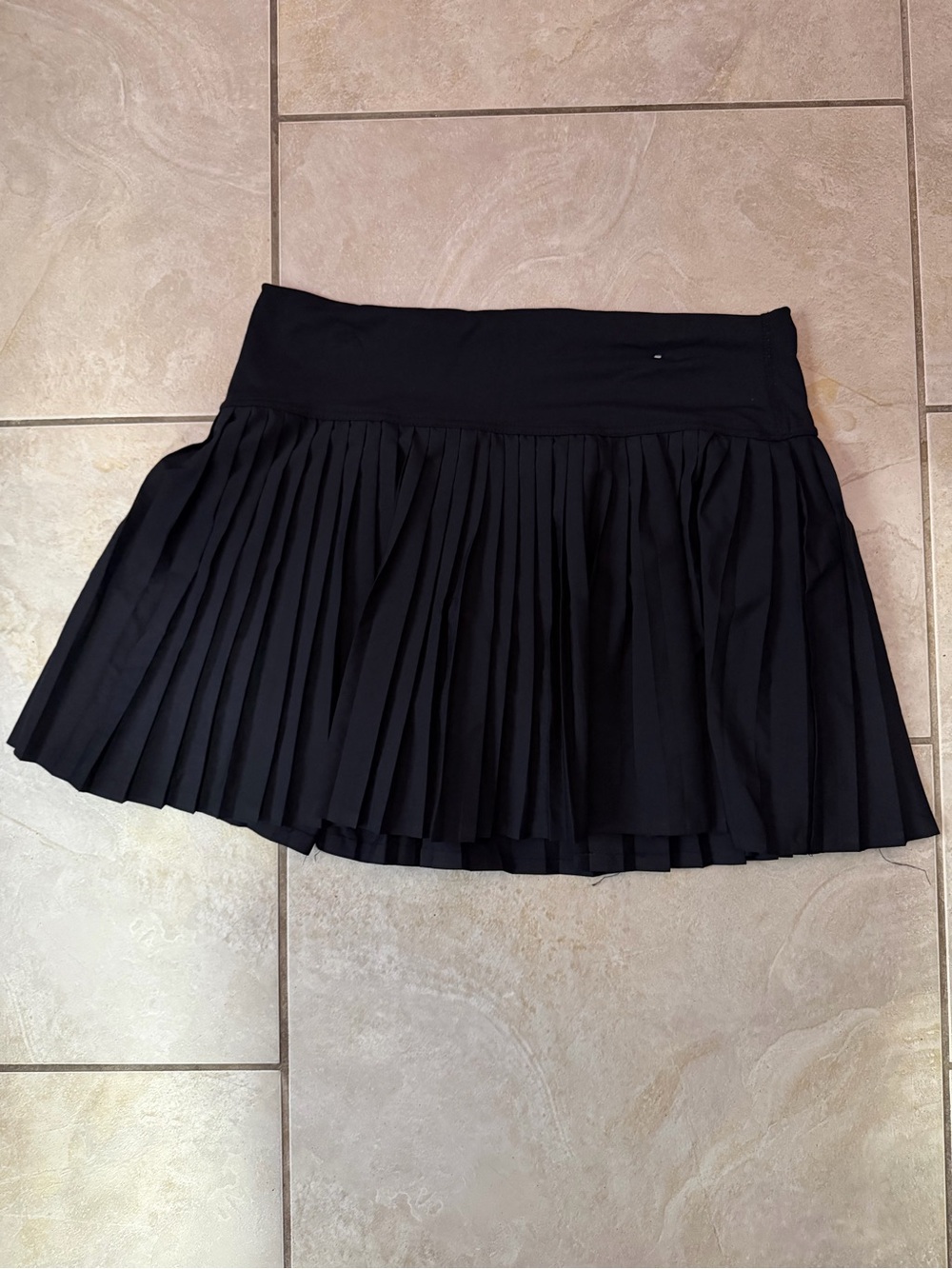 Women's Black Pleated Mini Skirt - Sleek Everyday Style